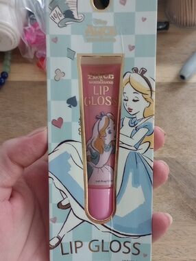 Disney Alice in Wonderland Lip Gloss - Pink & Gold